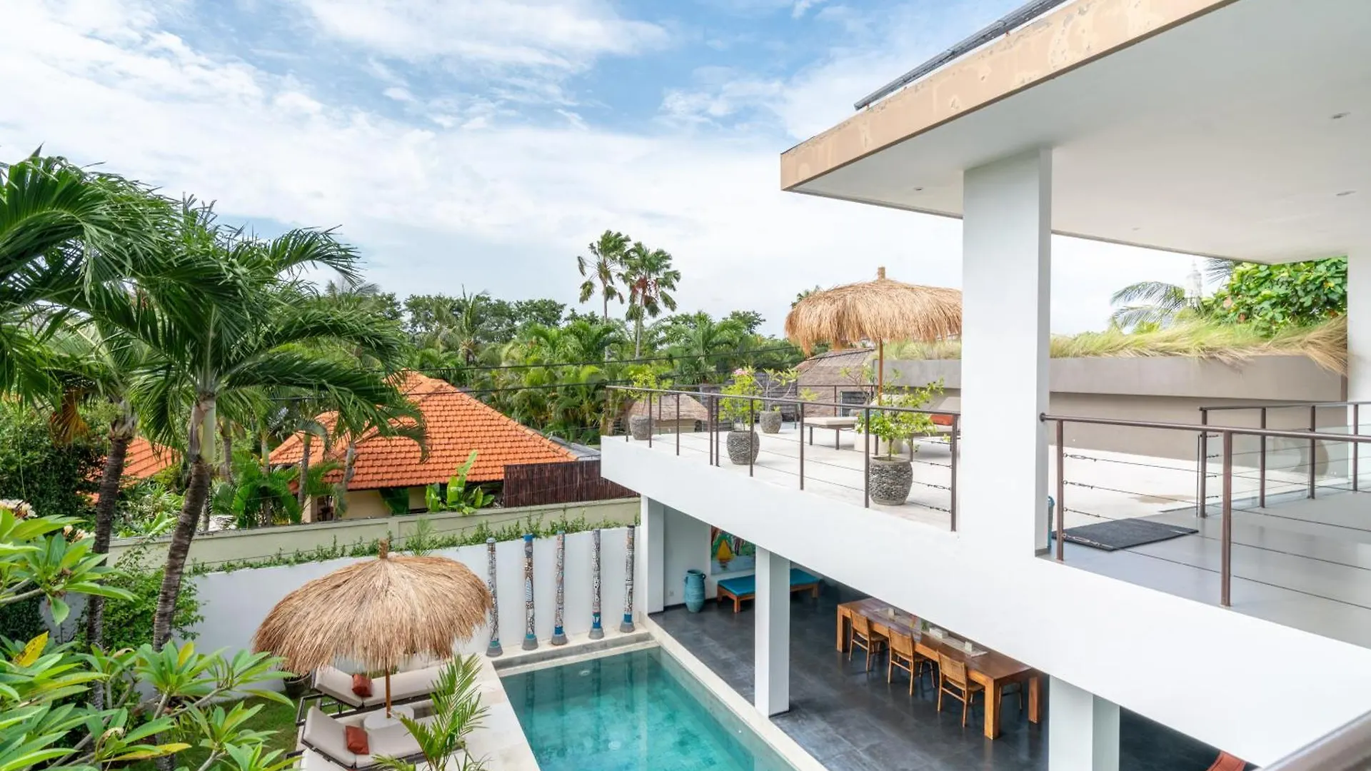 Beautiful Modern Villa In The Heart Of Seminyak Σεμινιάκ