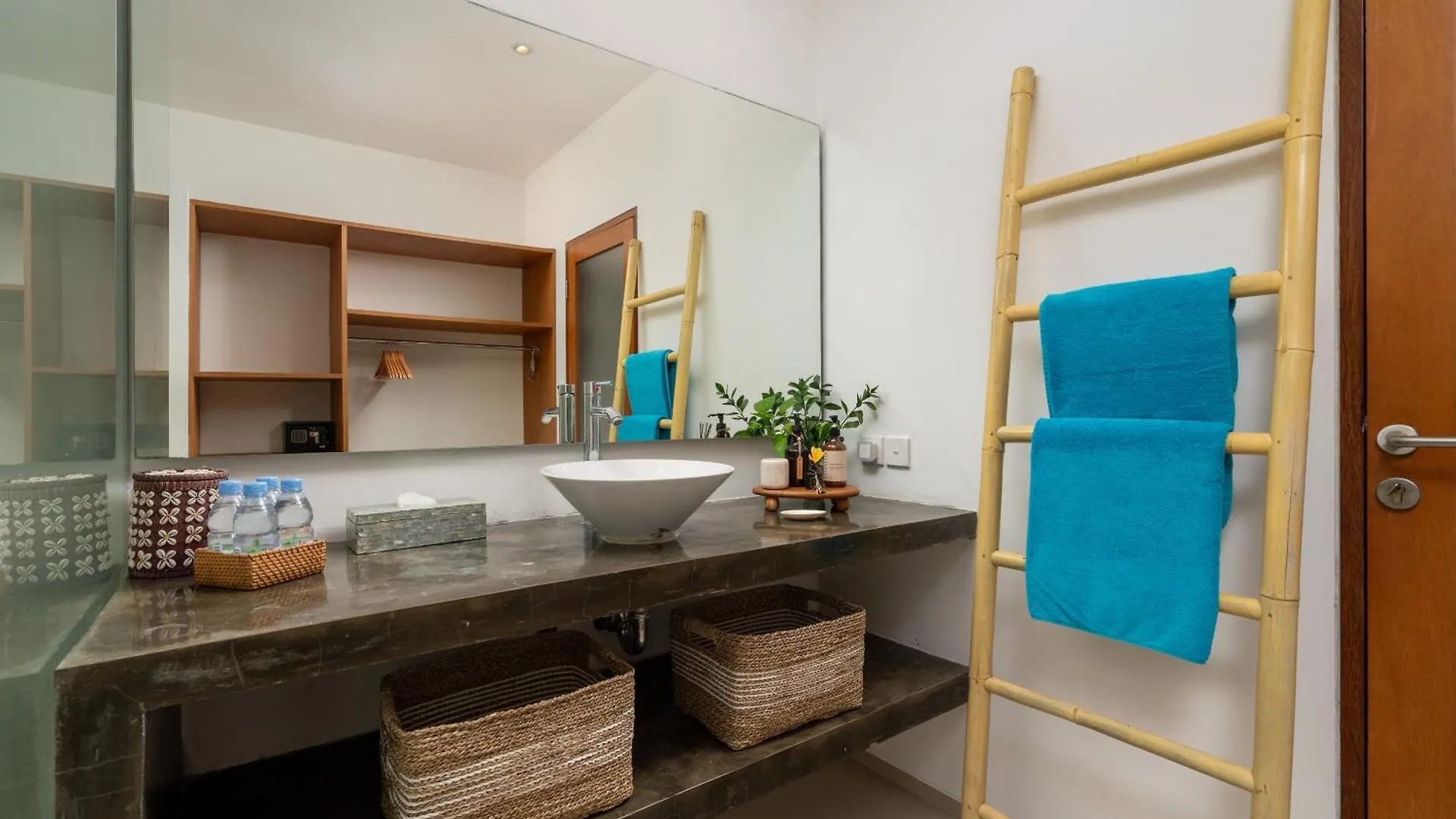 Beautiful Modern Villa In The Heart Of Seminyak 0*, Σεμινιάκ